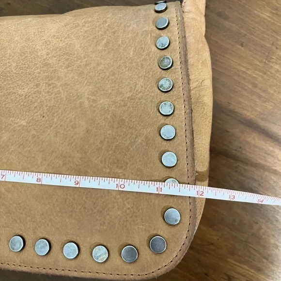 Anthropologie Mo and Co. light brown pebbled leather messenger/Crossbody bag - Picture 3 of 11